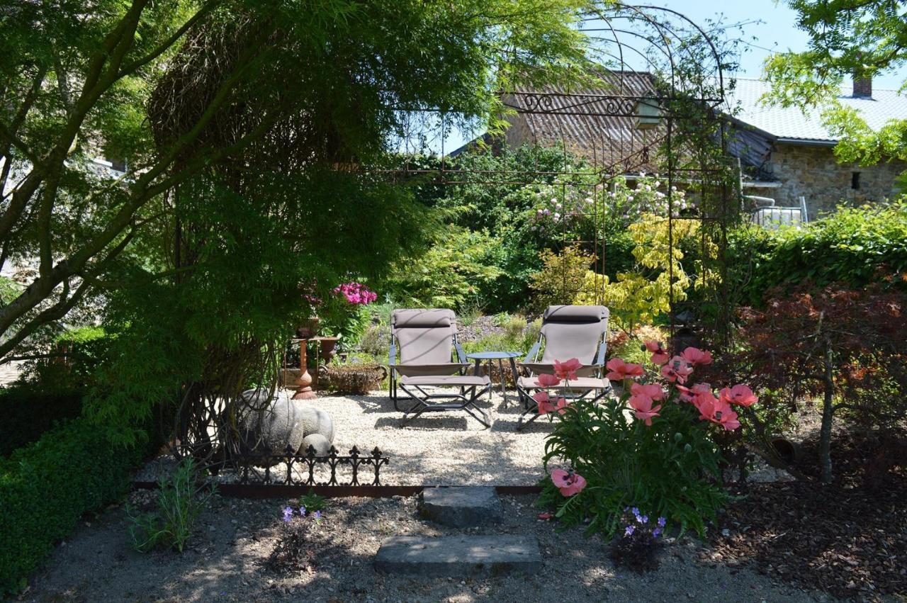 La Jardiniere Acomodação com café da manhã Érezée Exterior foto